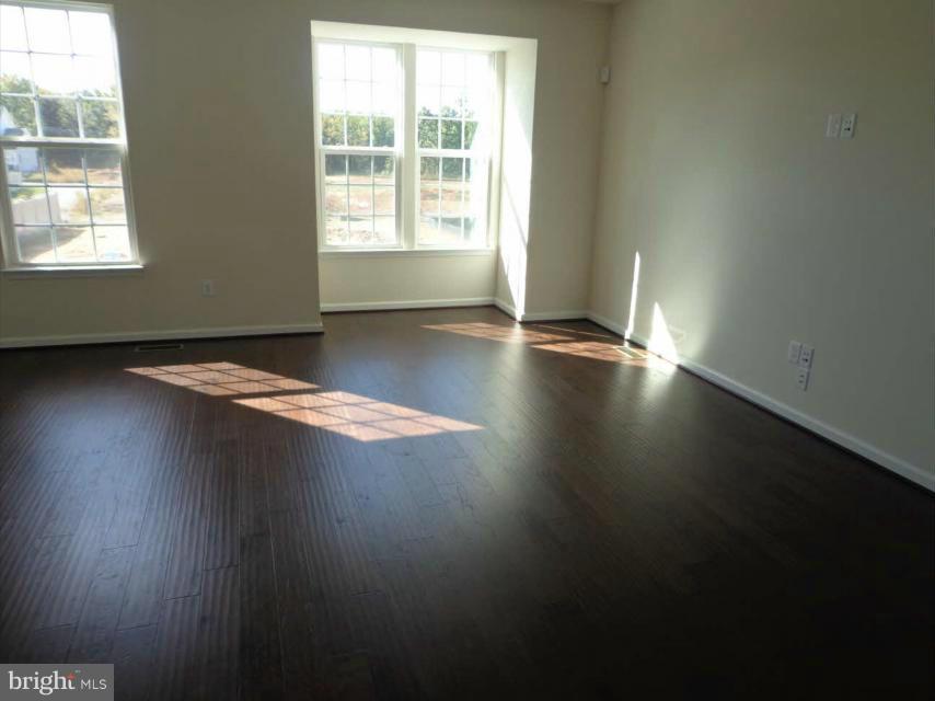 ST CHARLES SUB - FIELDSIDE - Residential Lease