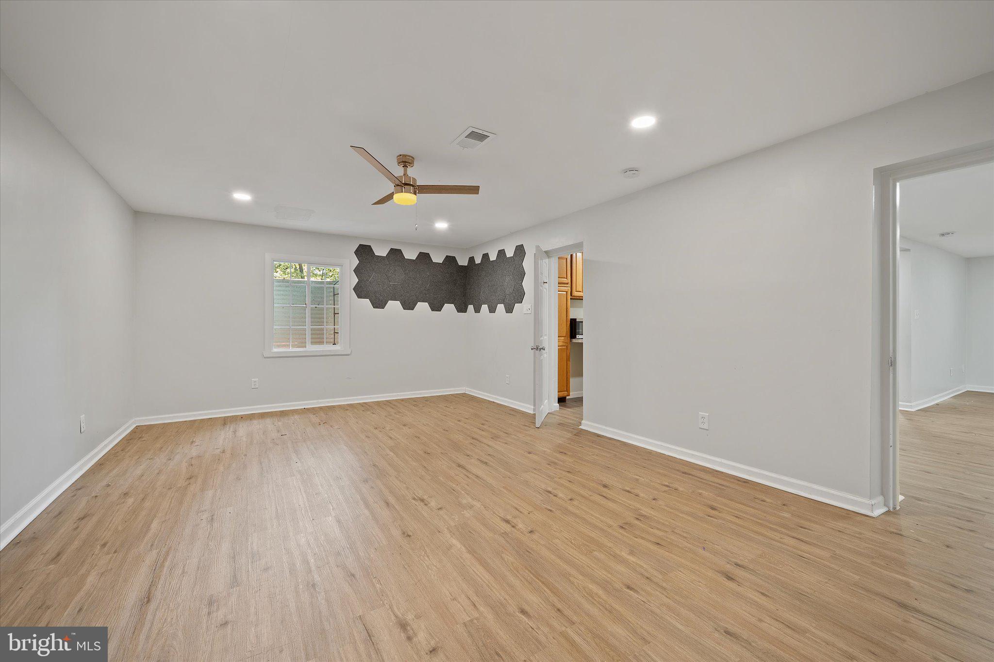 BULL RUN MOUNTAIN ESTATE - Residential