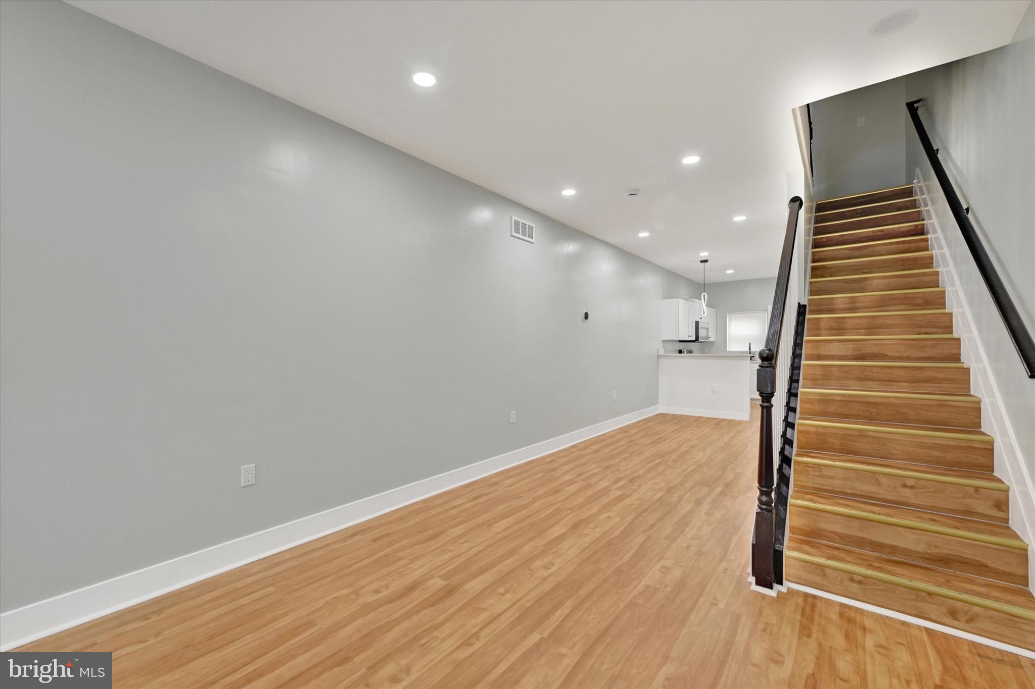 SHIPLEY HILL - Residential