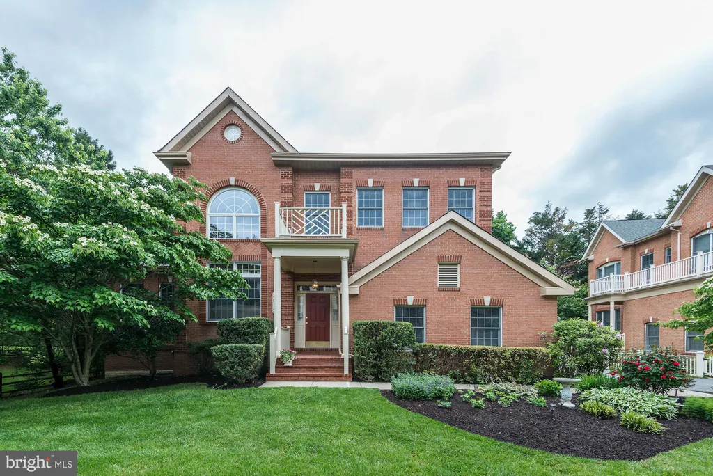 3015 Windy Knoll Court, Rockville, MD 20850
