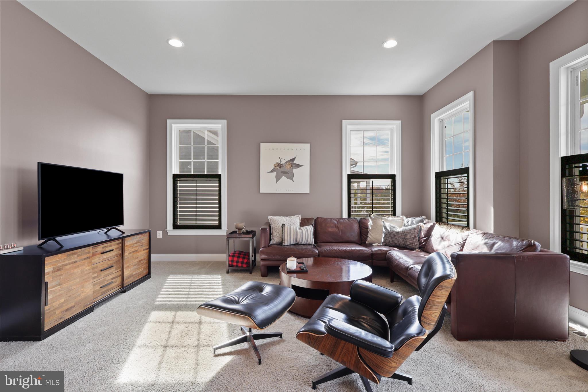 GREENS SOUTH AT WILLOWSF - Residential