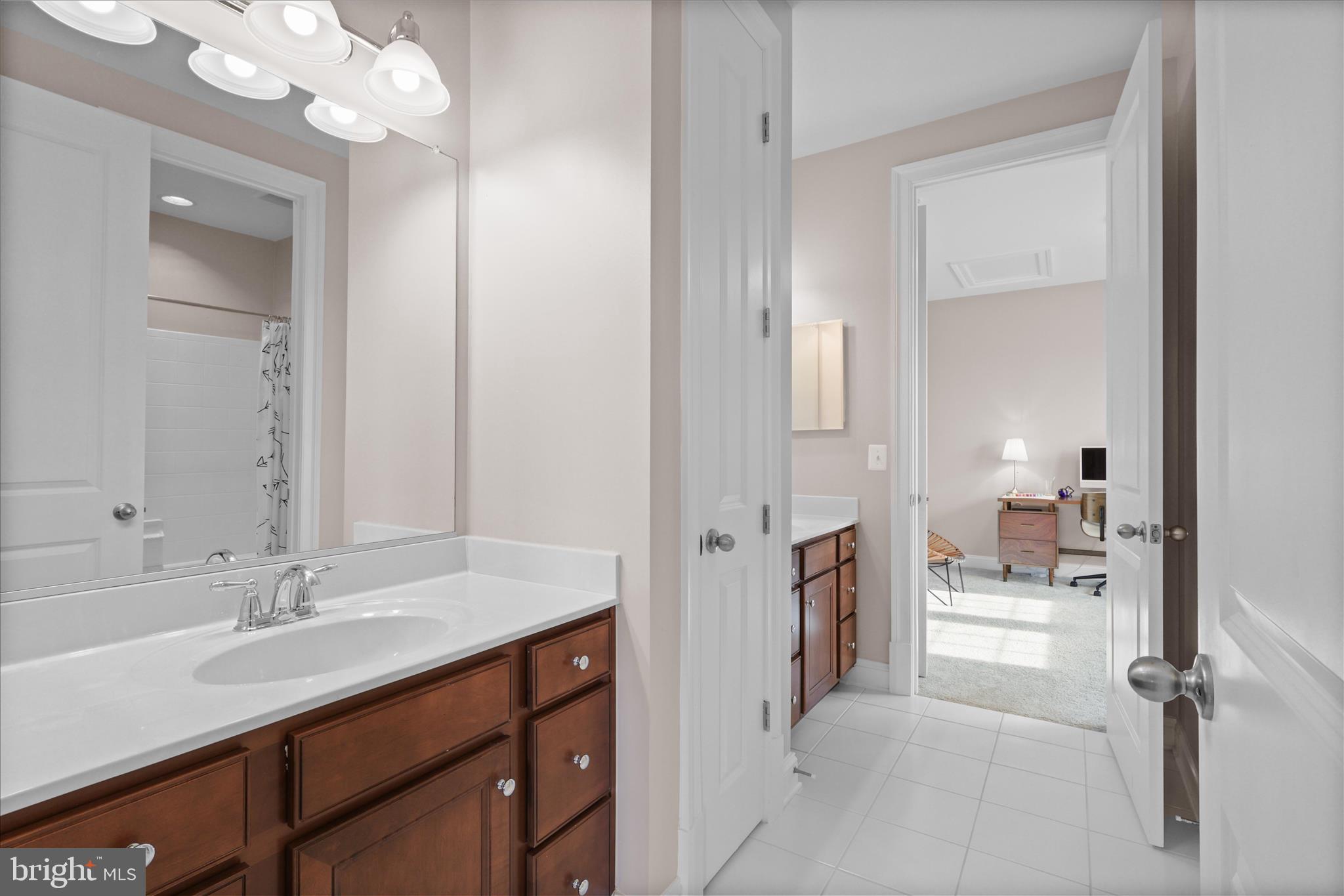 GREENS SOUTH AT WILLOWSF - Residential