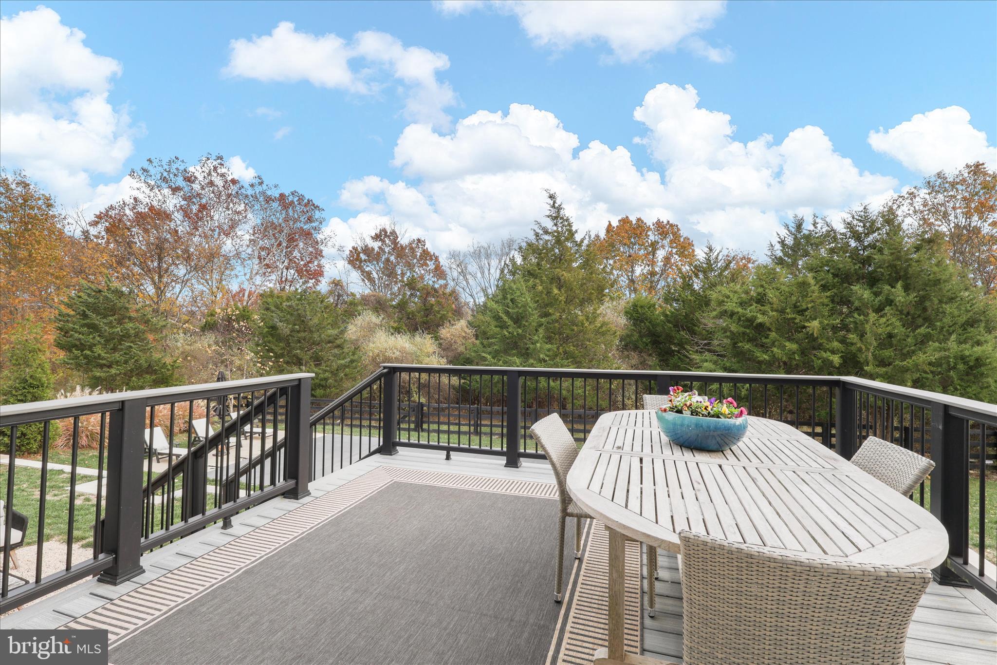 GREENS SOUTH AT WILLOWSF - Residential