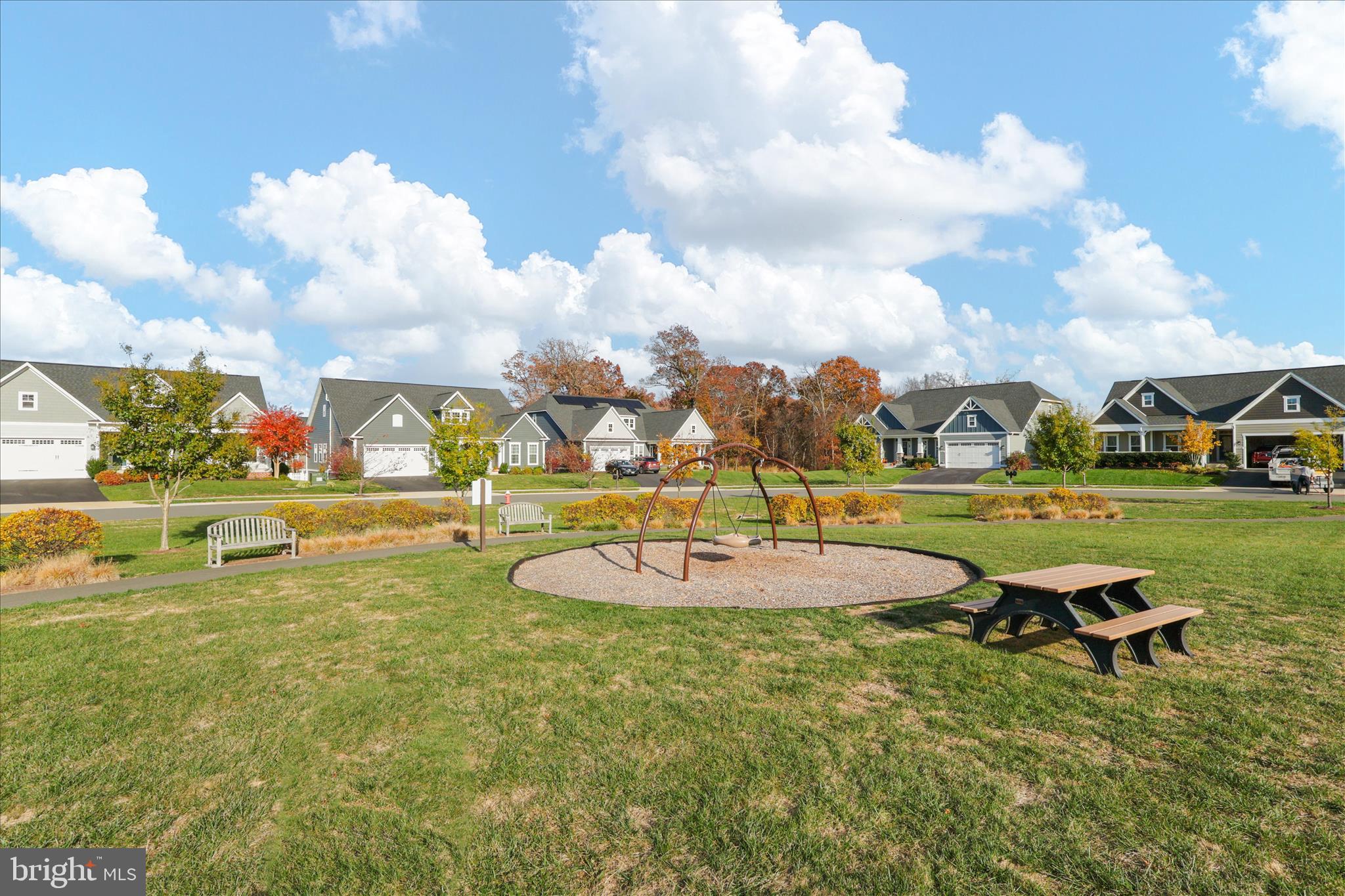 GREENS SOUTH AT WILLOWSF - Residential