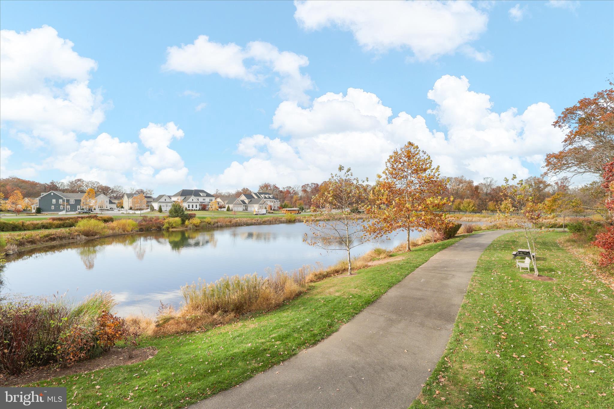 GREENS SOUTH AT WILLOWSF - Residential