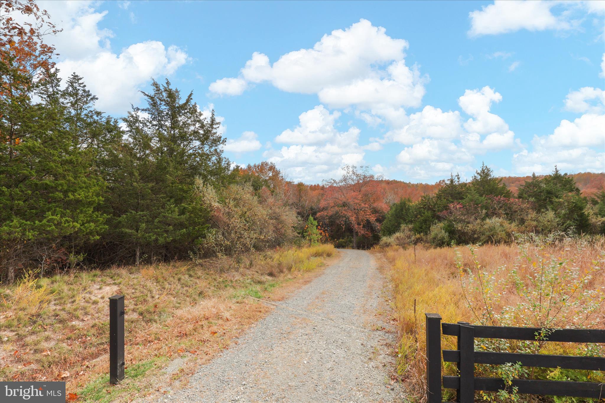 GREENS SOUTH AT WILLOWSF - Residential