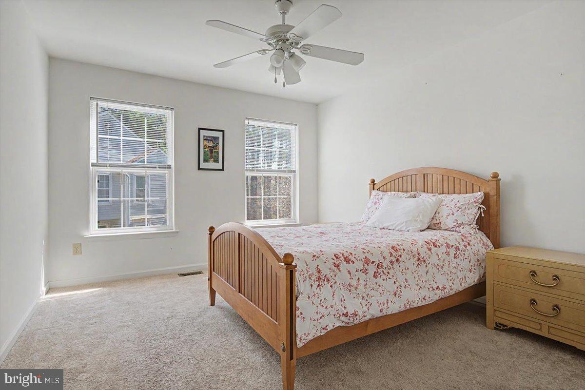 NORTH POINTE - Residential