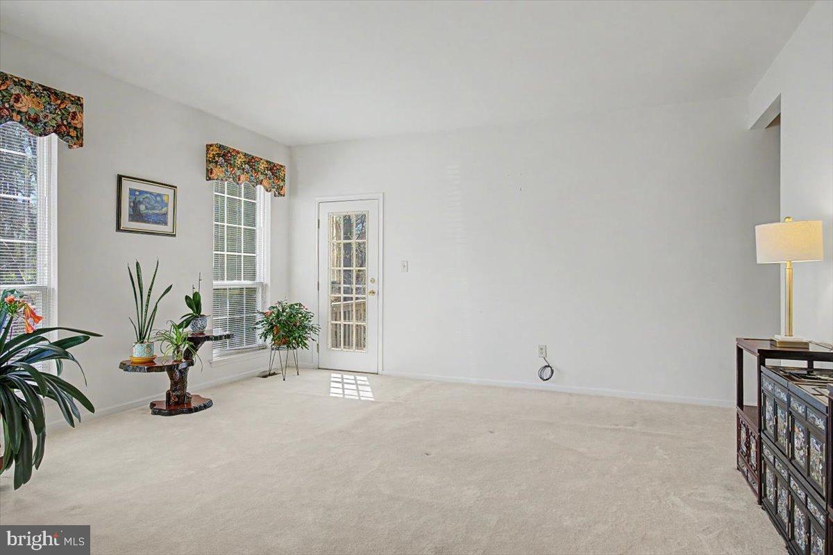 NORTH POINTE - Residential