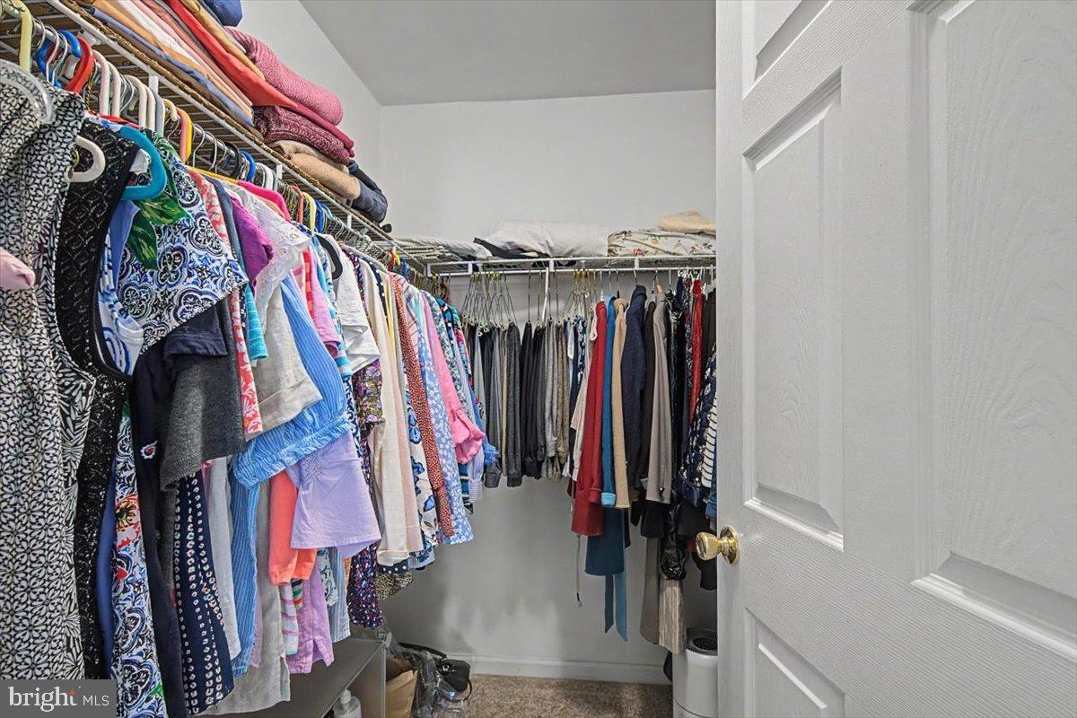 NORTH POINTE - Residential