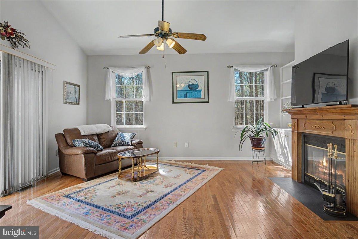 NORTH POINTE - Residential