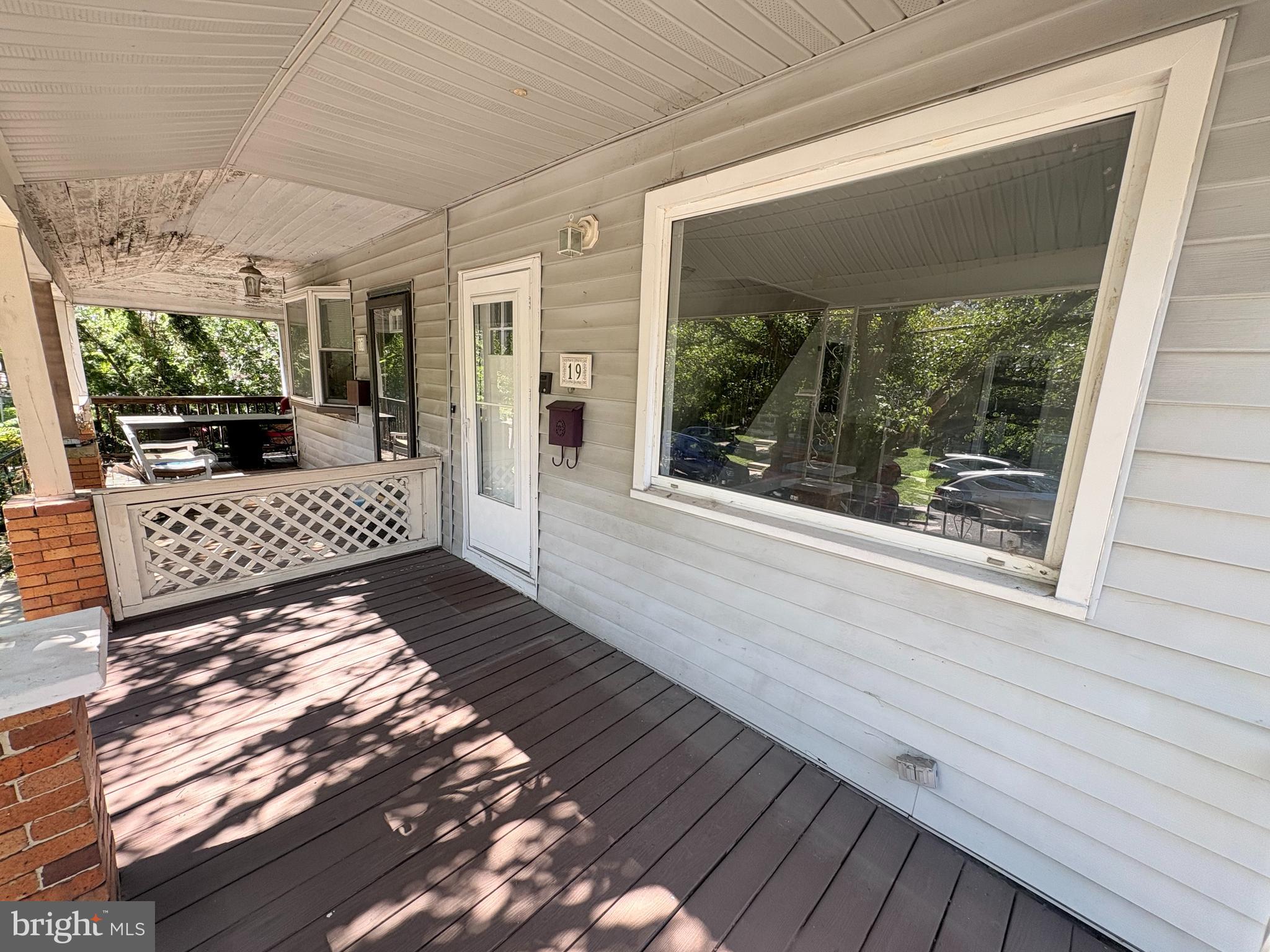 19 LINCOLN AVENUE