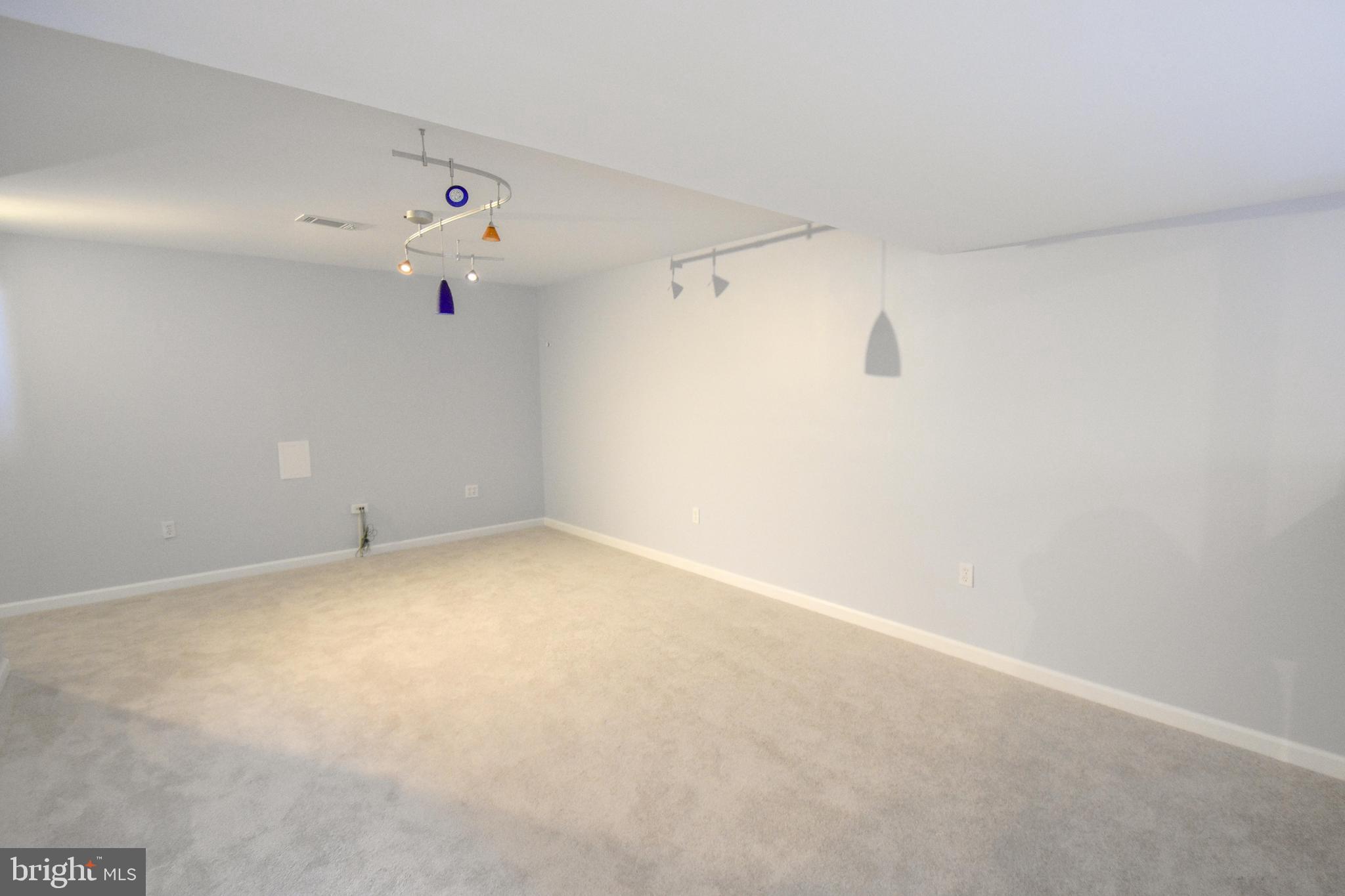 KINGSTON - Residential Lease