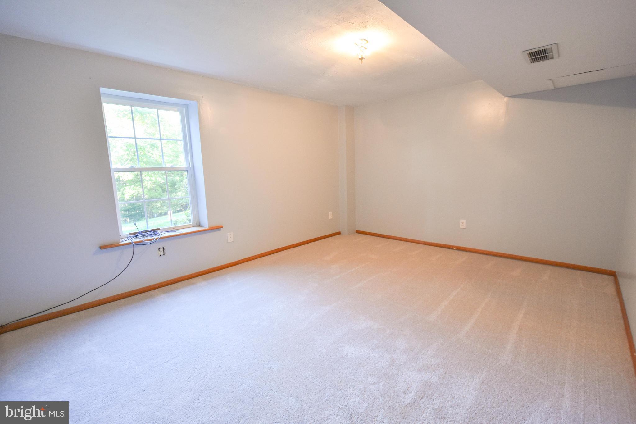 KINGSTON - Residential Lease