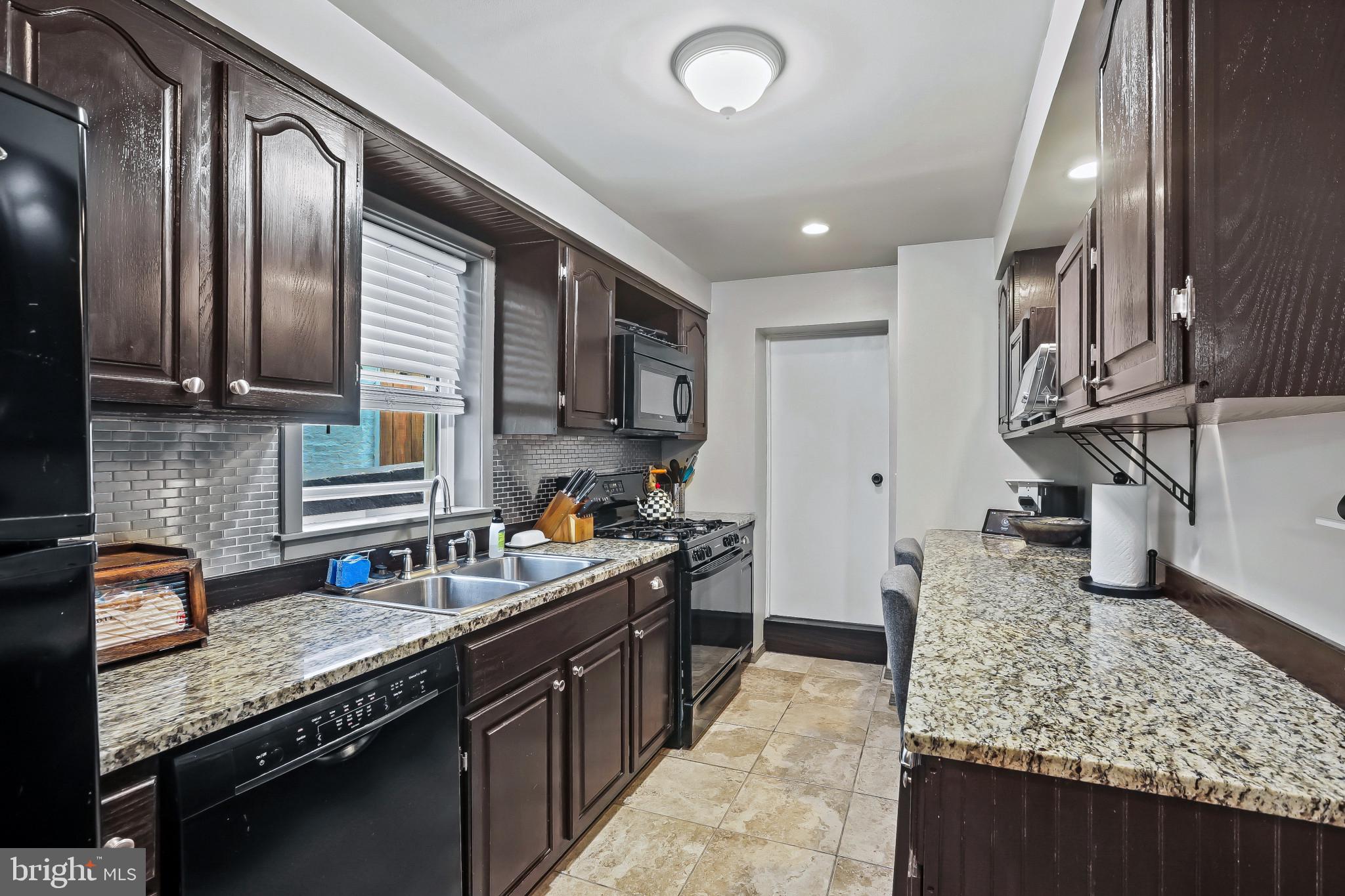 BUTCHERS HILL - Residential