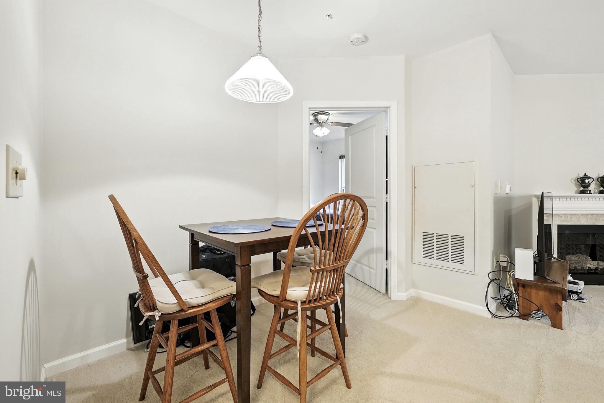 WORLDGATE CONDO - Residential