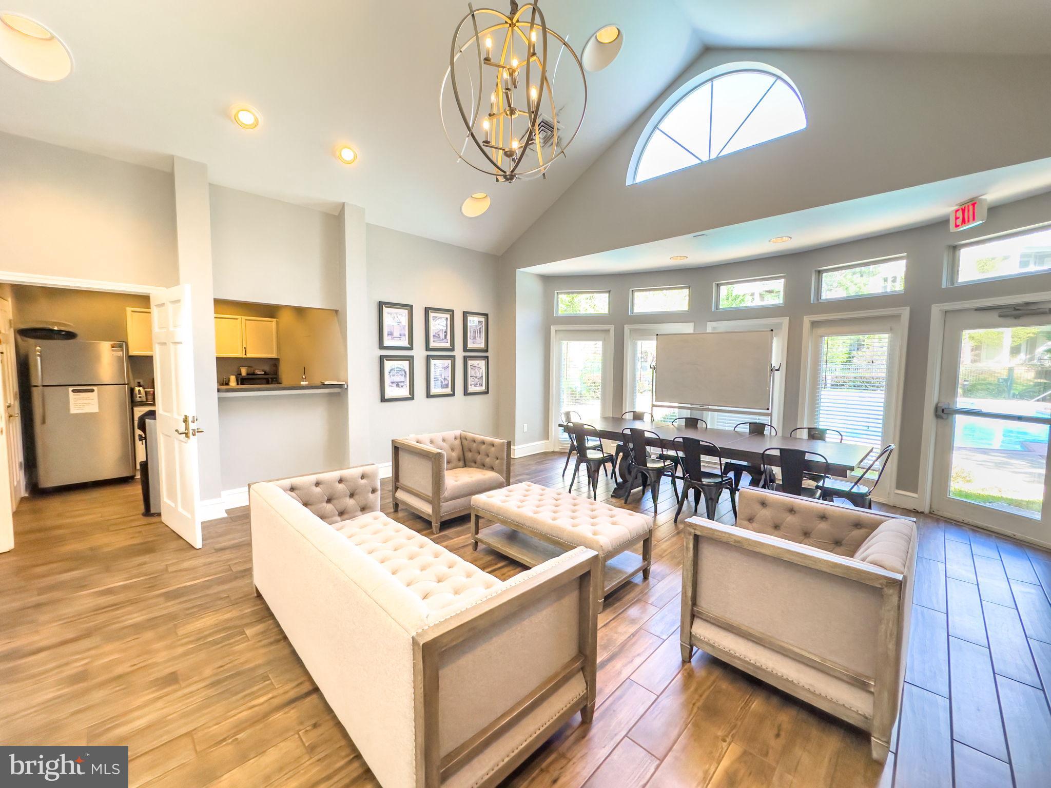 WORLDGATE CONDO - Residential