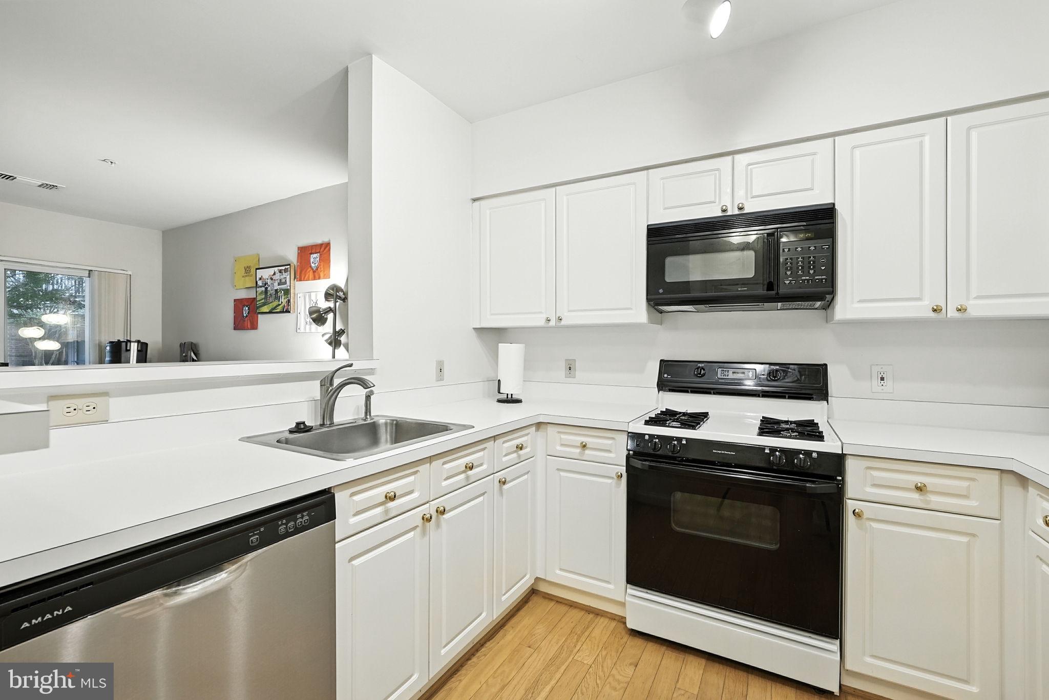 WORLDGATE CONDO - Residential