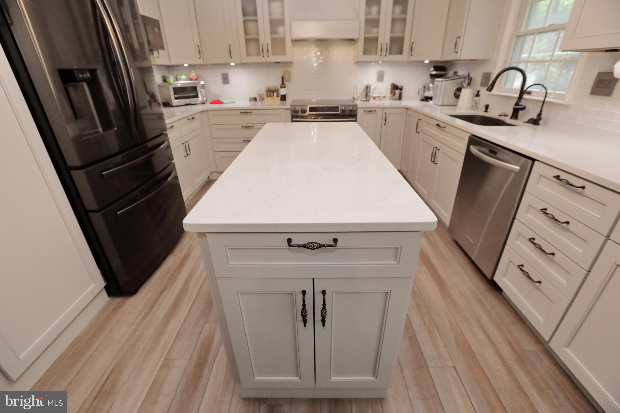 VALLEY VIEW - Residential