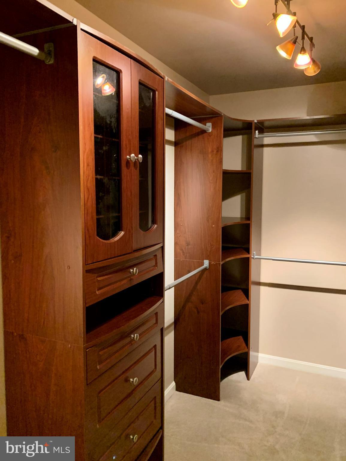 VALLEY VIEW - Residential