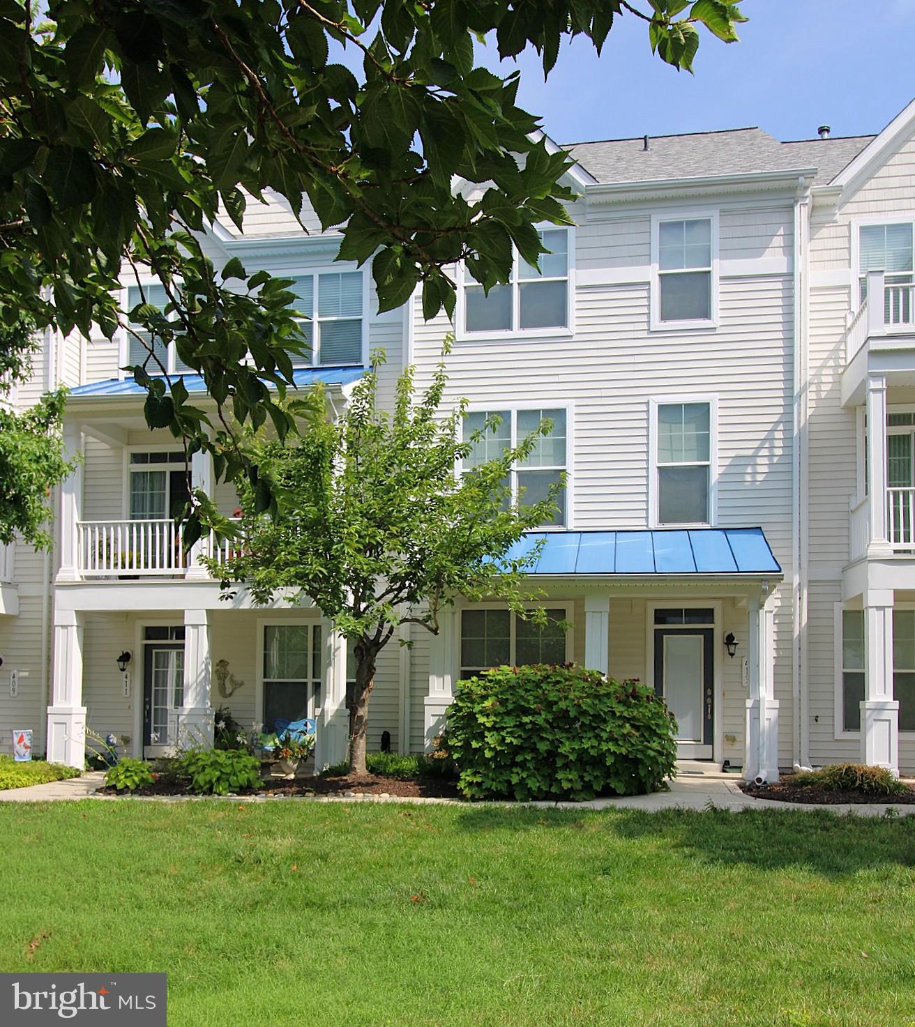 413 WATERFIELD COURT