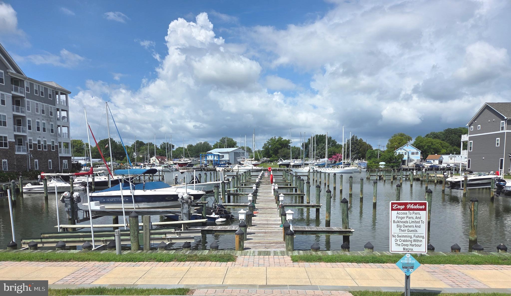 DEEP HARBOR - Residential