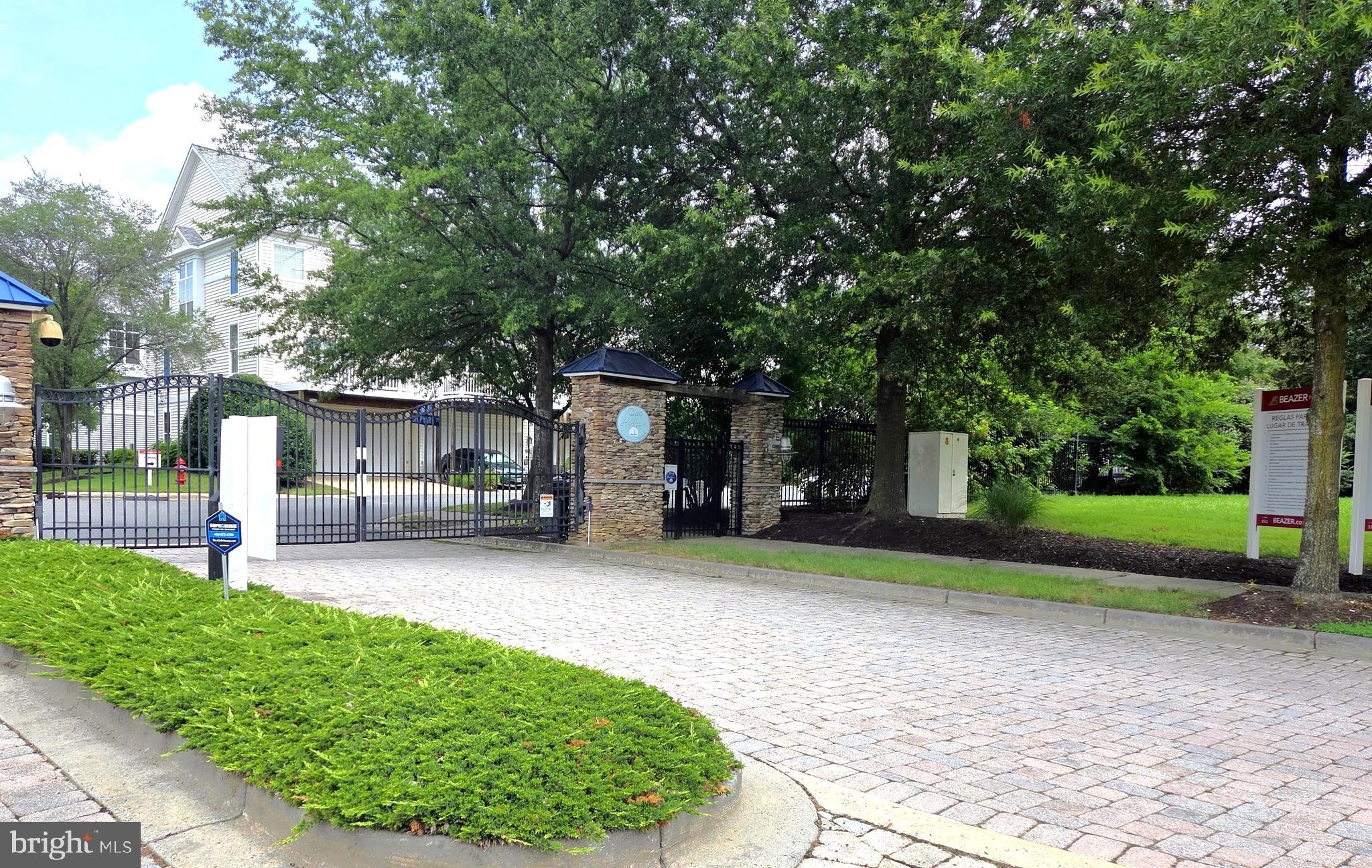 413 WATERFIELD COURT