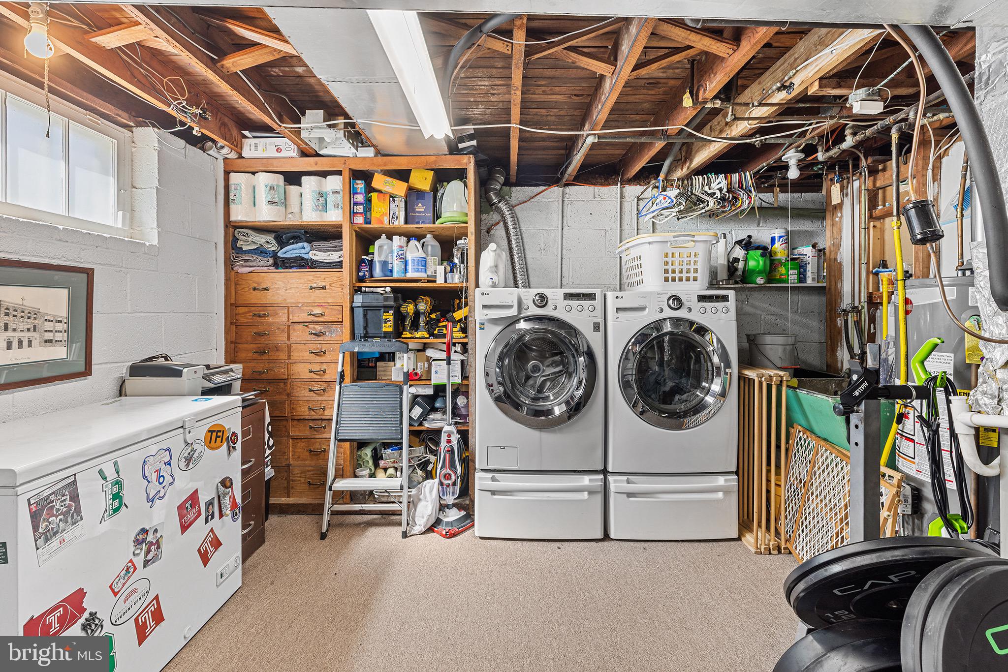 NEWTOWN SQ - Residential