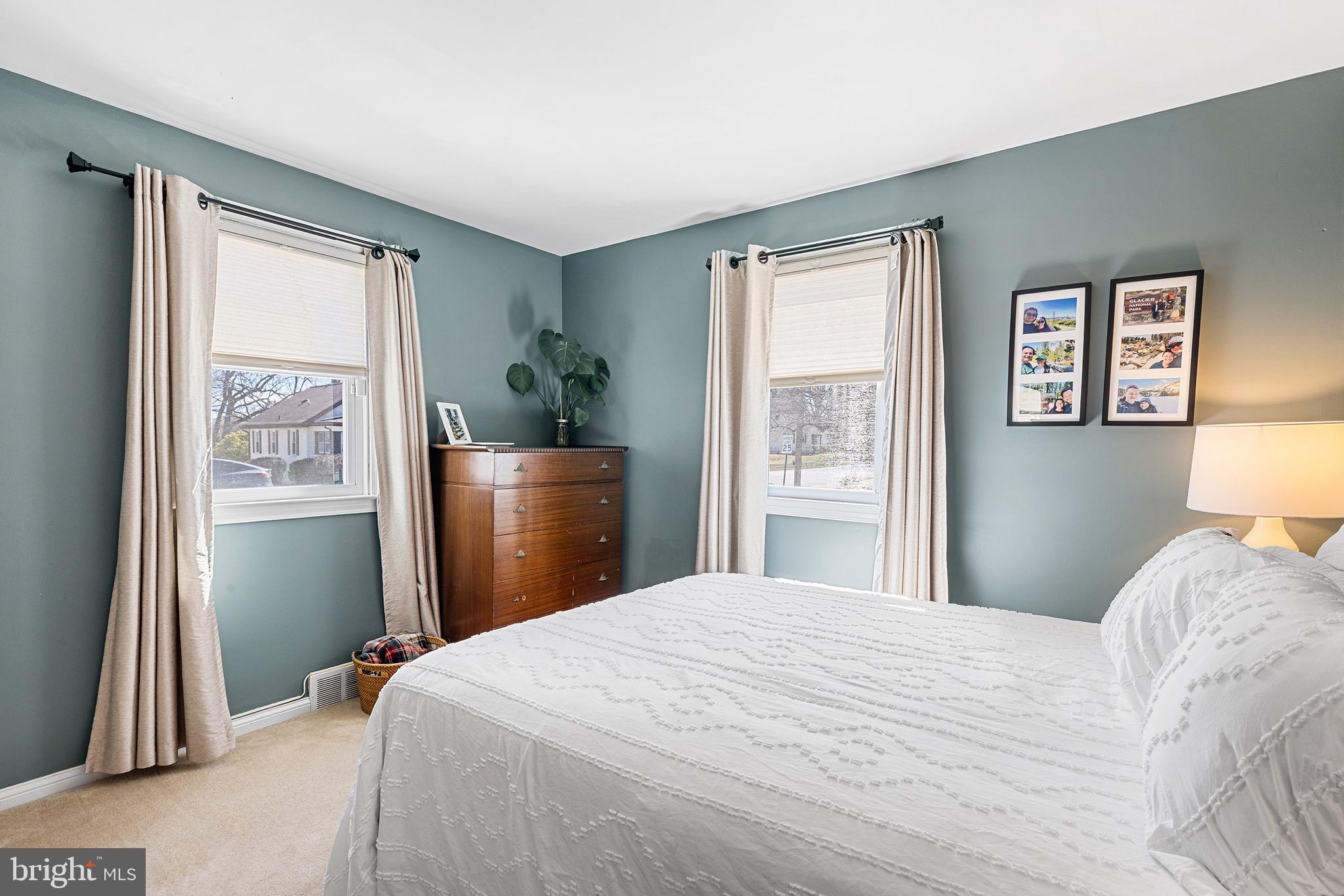 NEWTOWN SQ - Residential