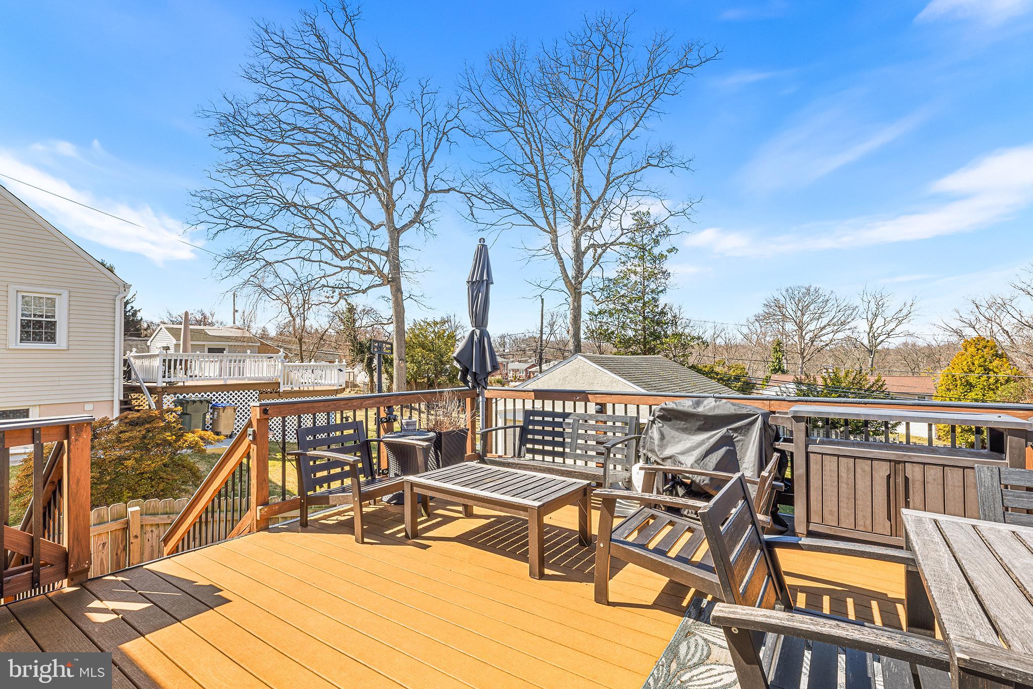 NEWTOWN SQ - Residential