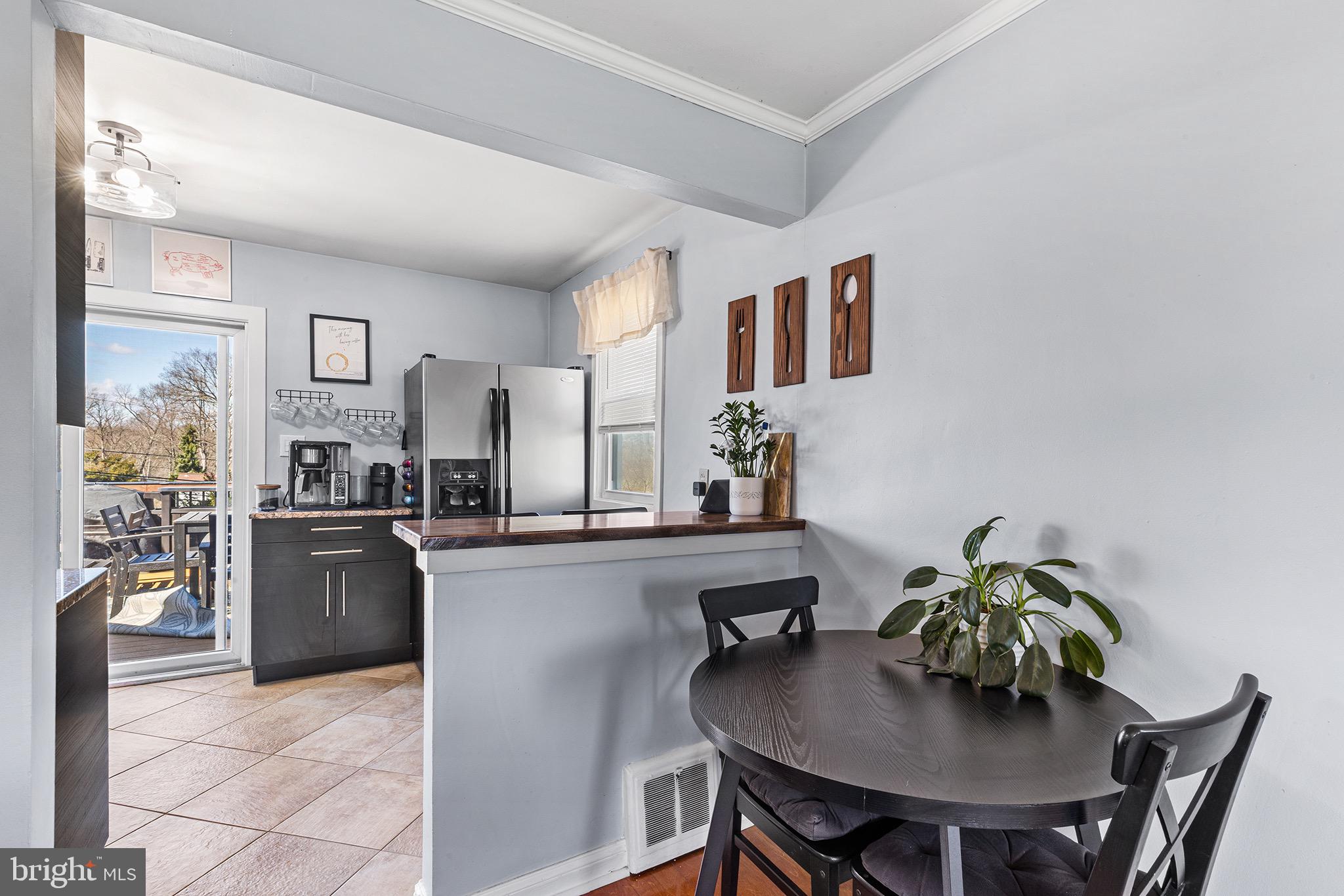 NEWTOWN SQ - Residential