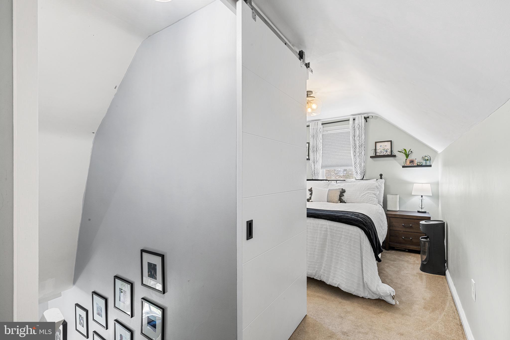 NEWTOWN SQ - Residential