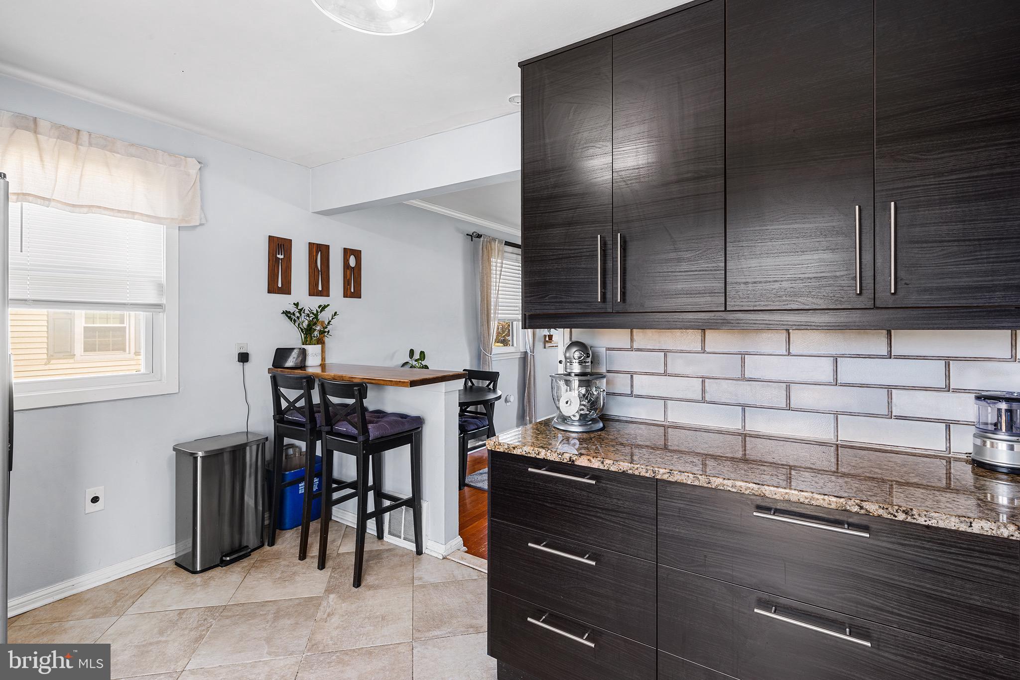 NEWTOWN SQ - Residential