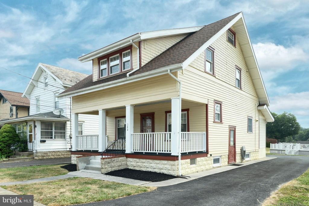 Photo of 342 Chocolate Avenue, Mount Joy, PA 17552 (MLS # PALA2052678)