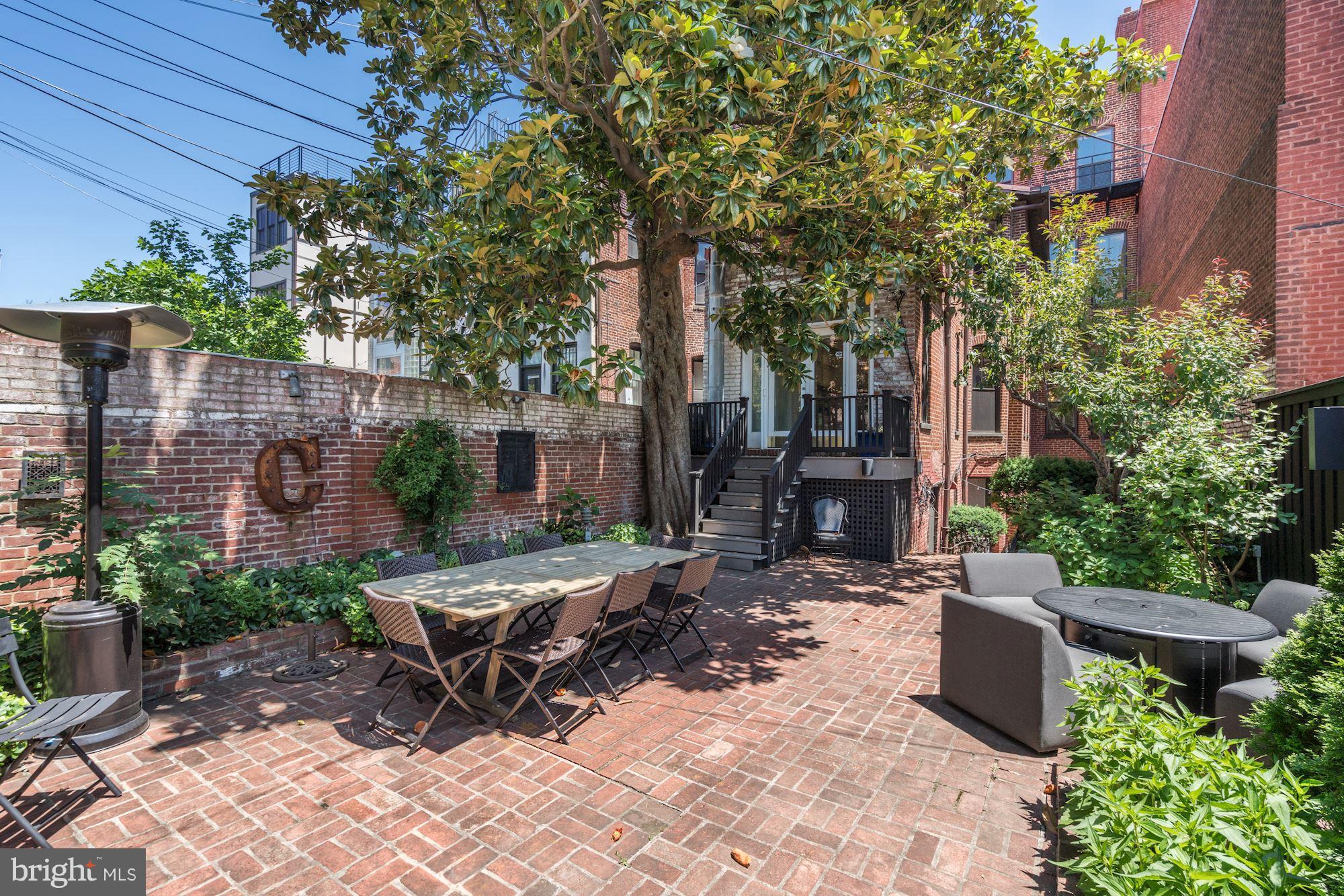 LOGAN CIRCLE - Residential