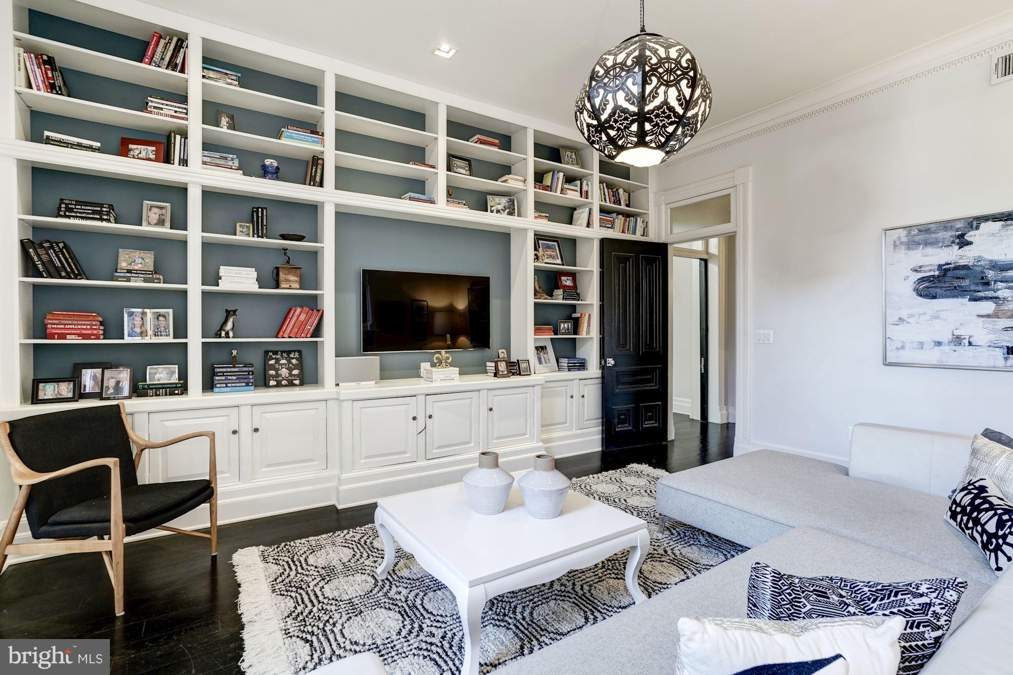 LOGAN CIRCLE - Residential