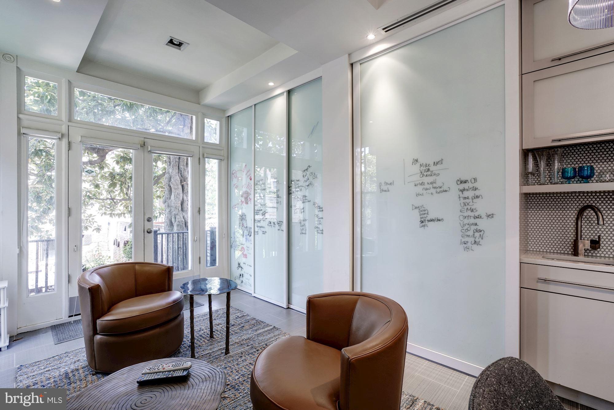 LOGAN CIRCLE - Residential