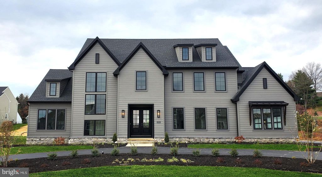 Photo of 1031 VALLEY CROSSING DR, LITITZ, PA 17543 (MLS # PALA2022774)