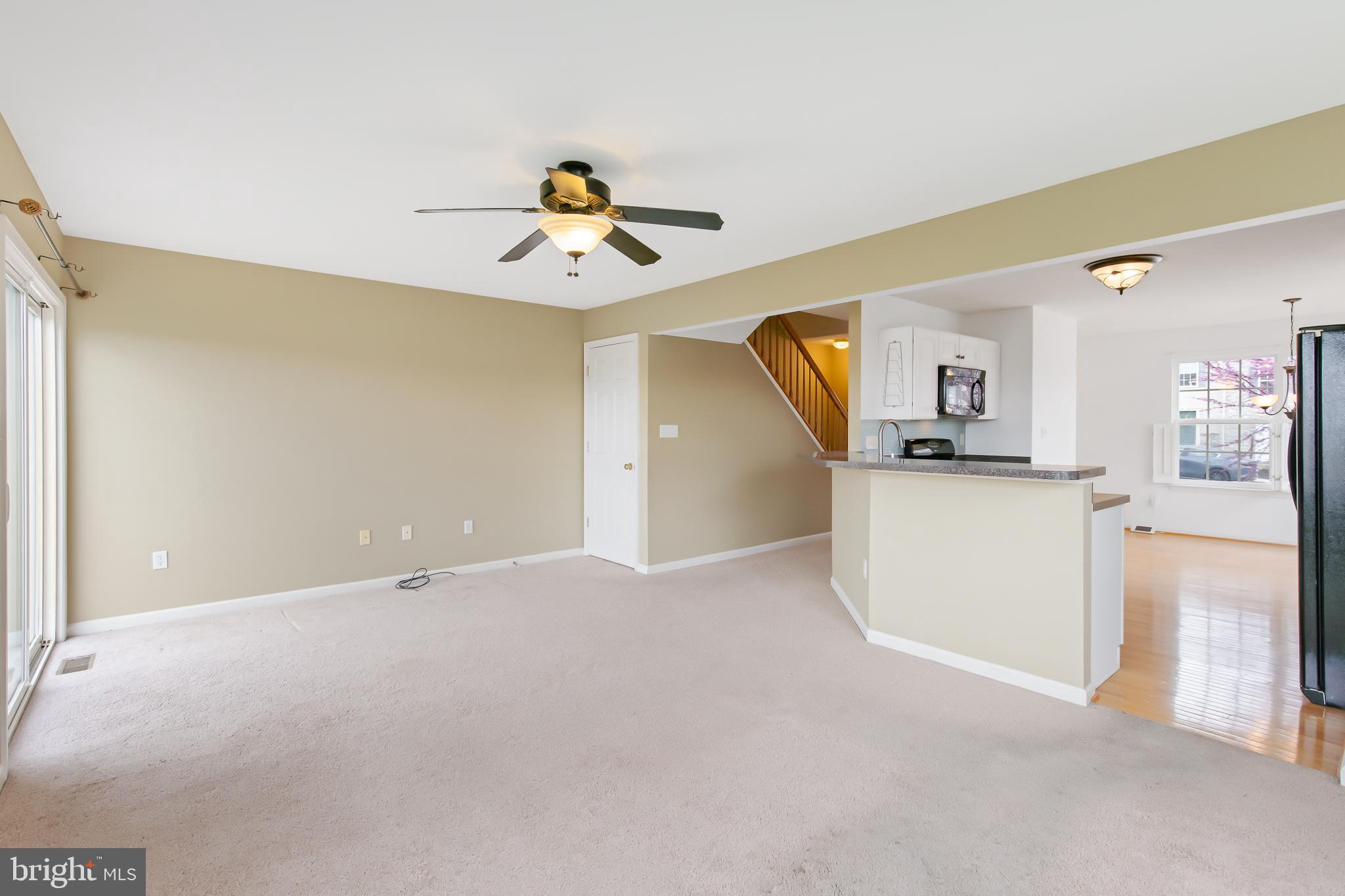 MANOR OAKS - Residential