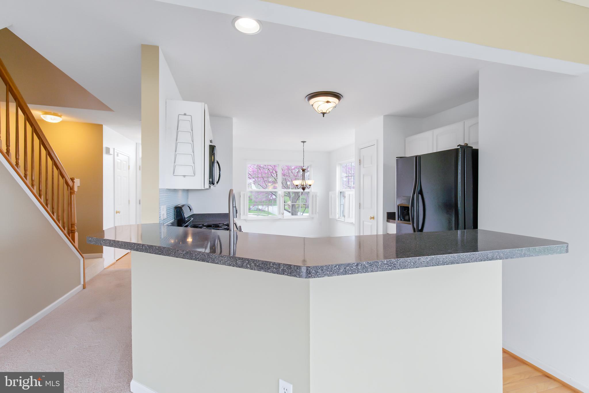 MANOR OAKS - Residential