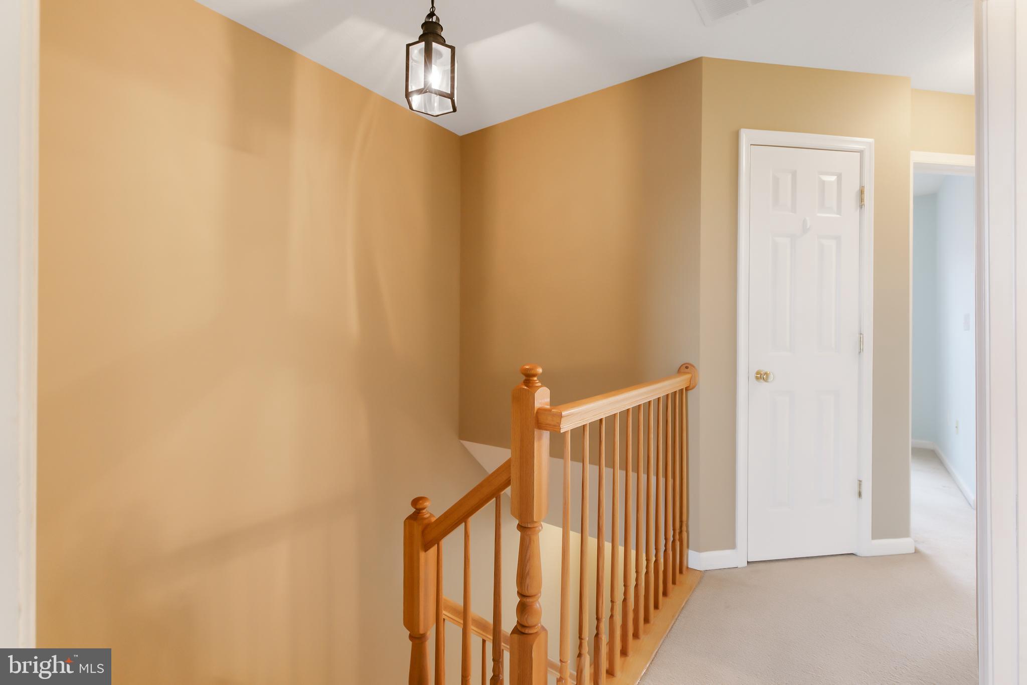 MANOR OAKS - Residential