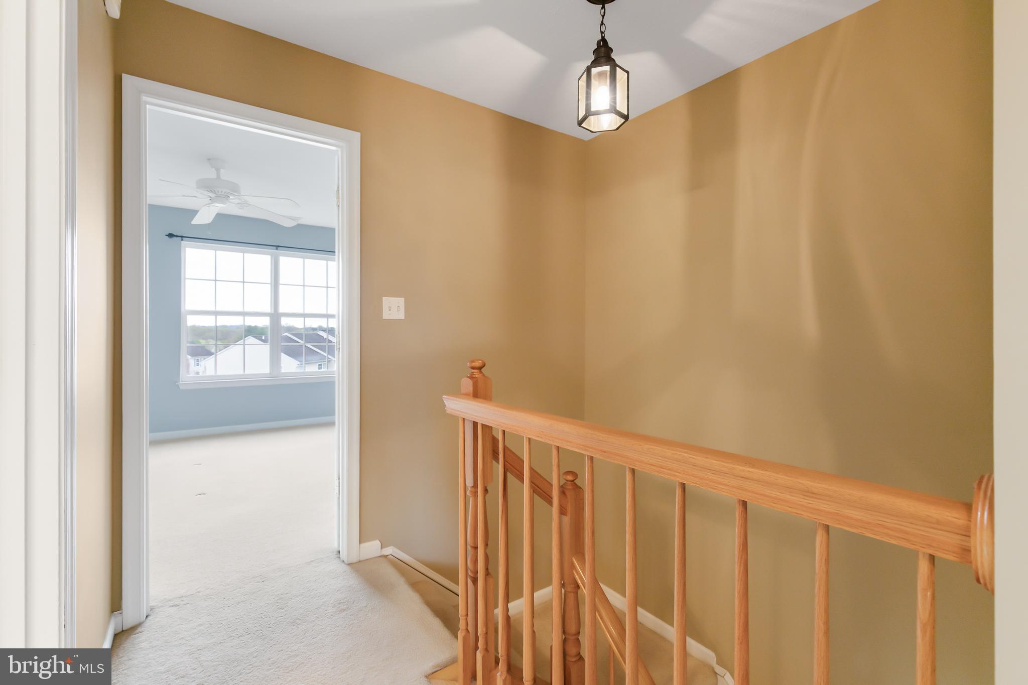 MANOR OAKS - Residential