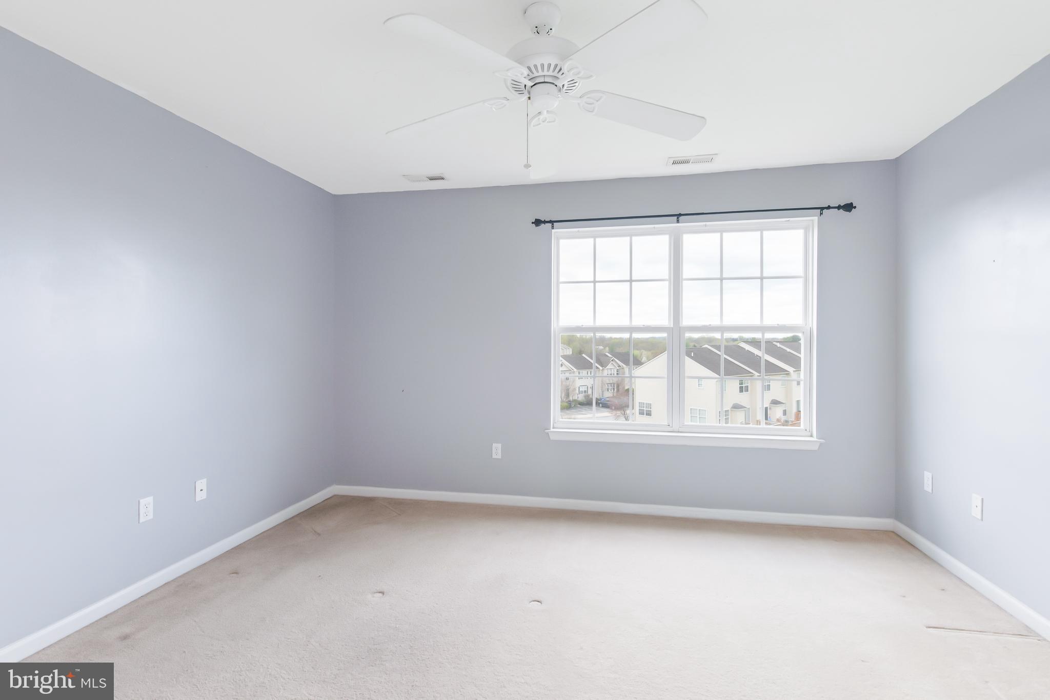 MANOR OAKS - Residential