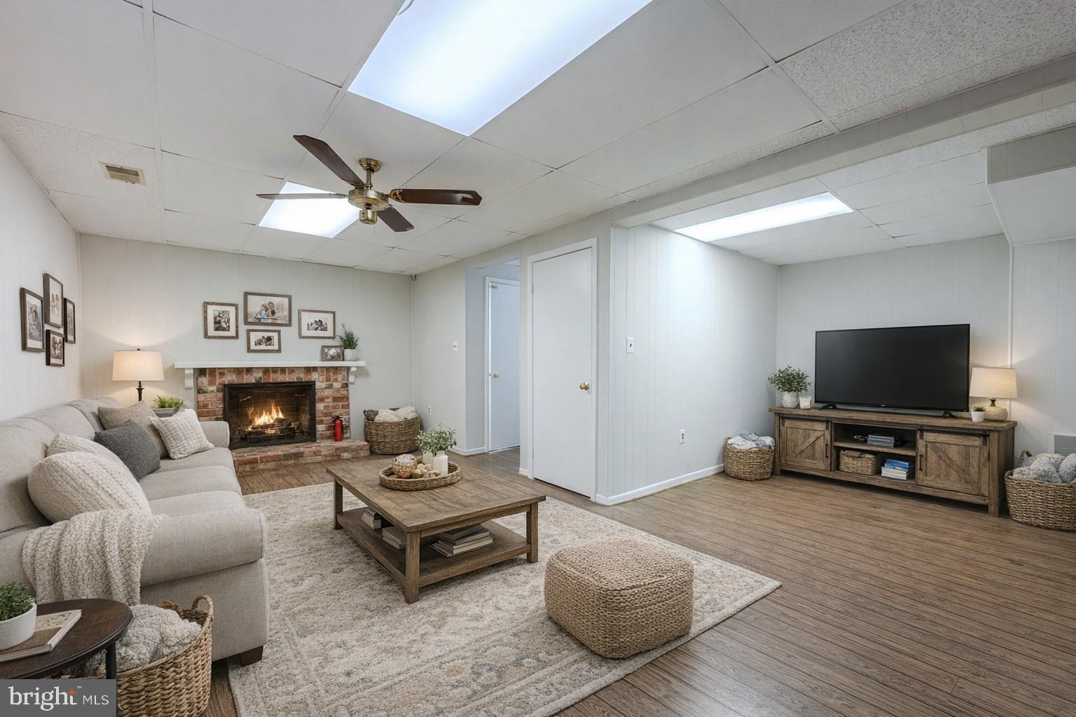 COUNTRY CREEK - Residential