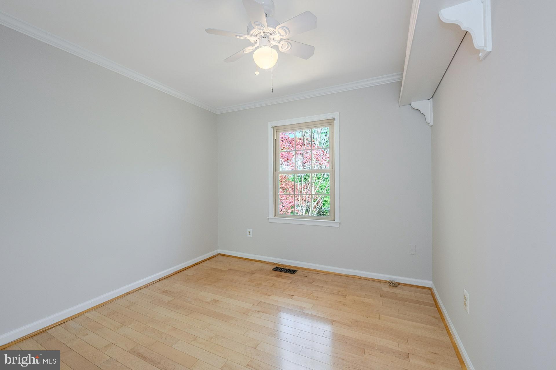 COUNTRY CREEK - Residential