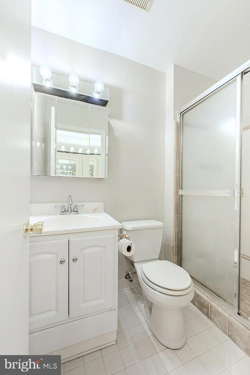 COUNTRY CREEK - Residential