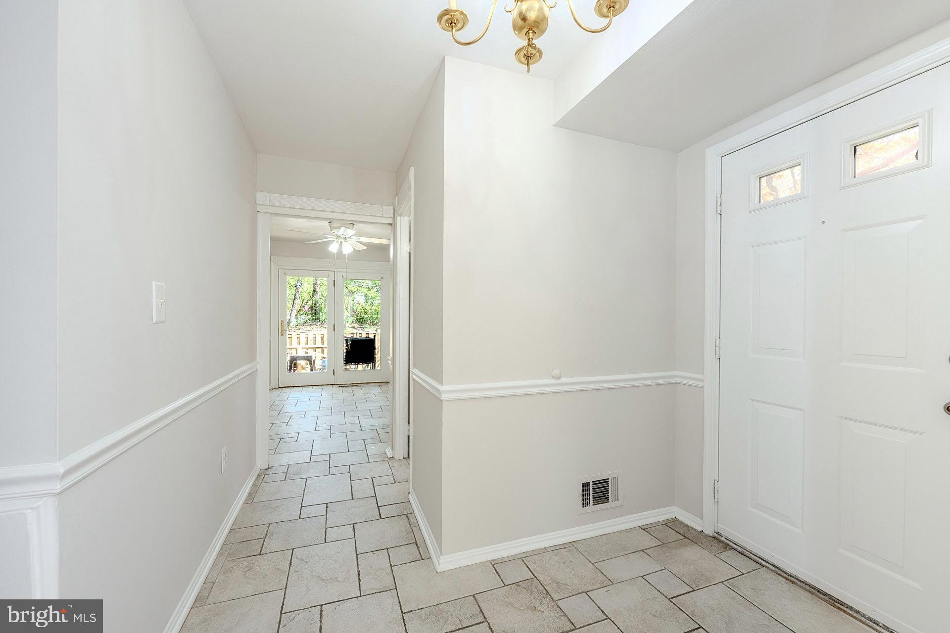 COUNTRY CREEK - Residential