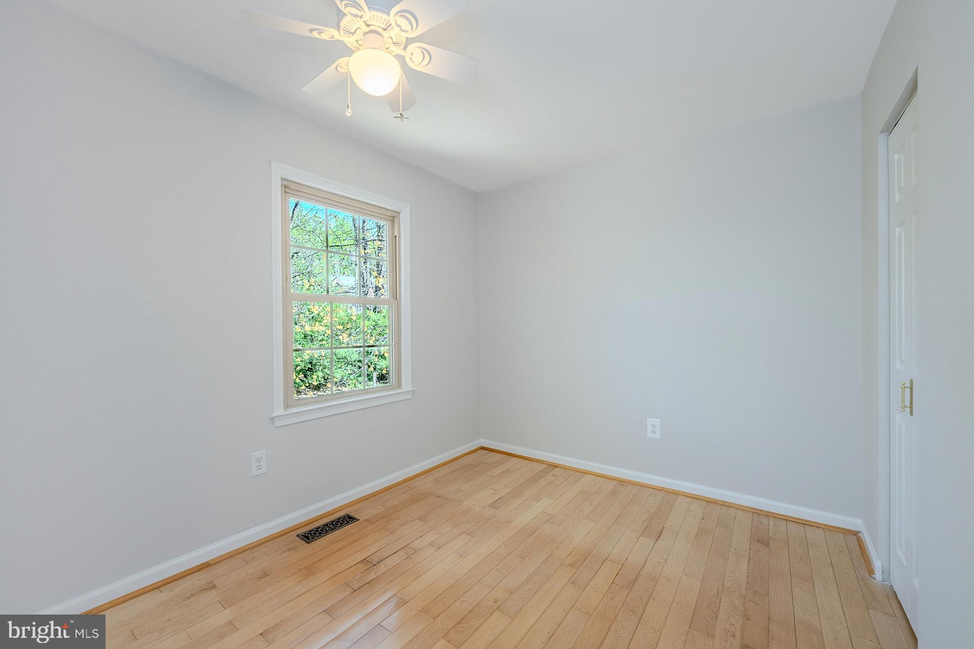 COUNTRY CREEK - Residential