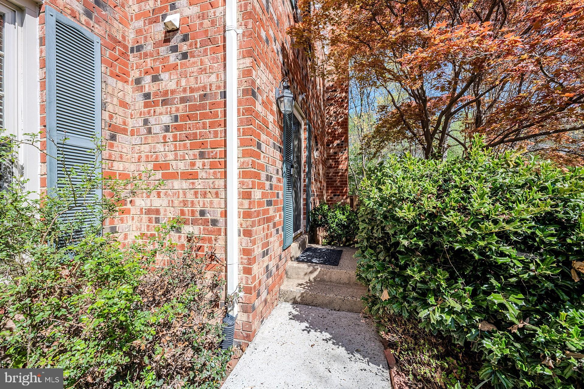 COUNTRY CREEK - Residential