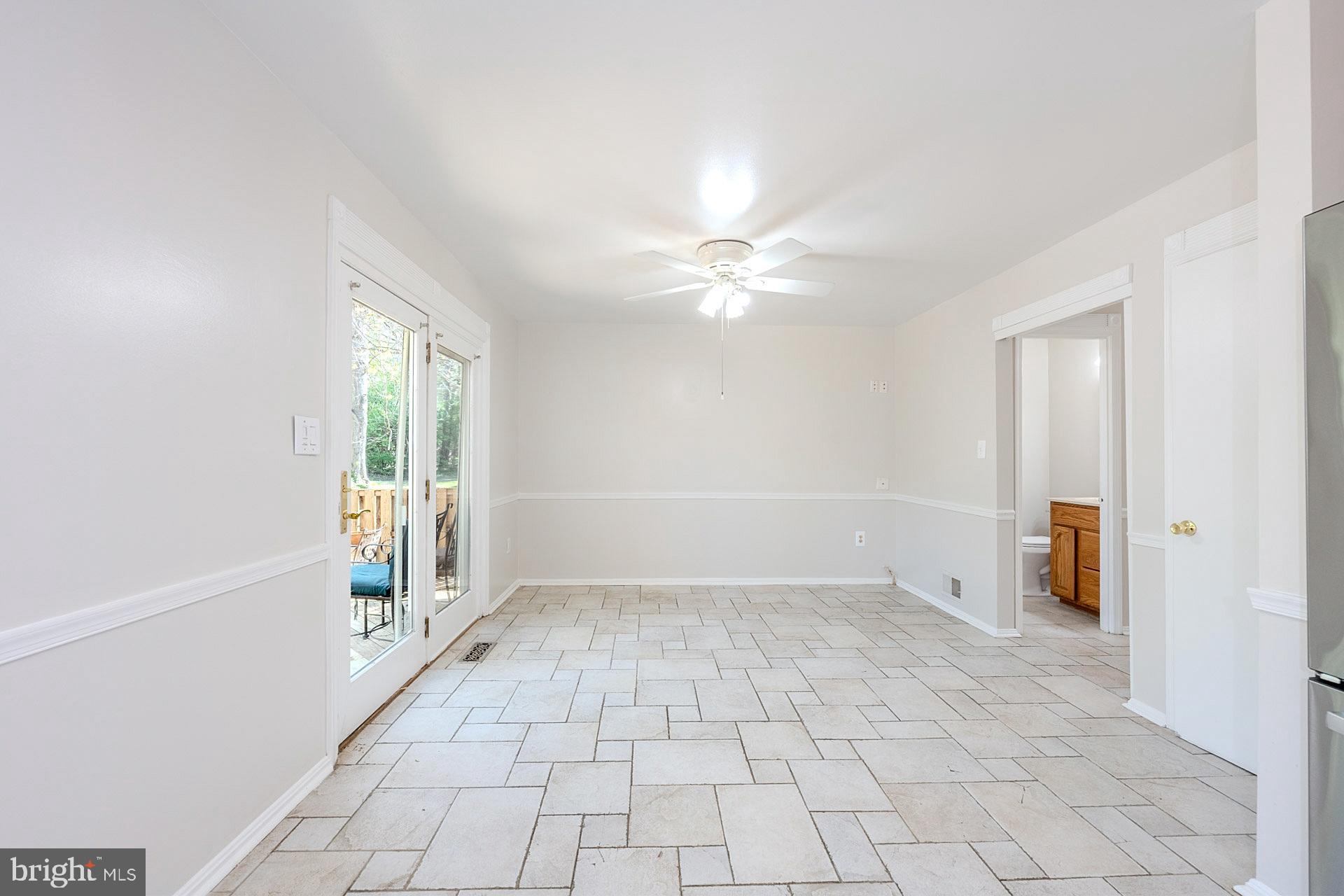 COUNTRY CREEK - Residential