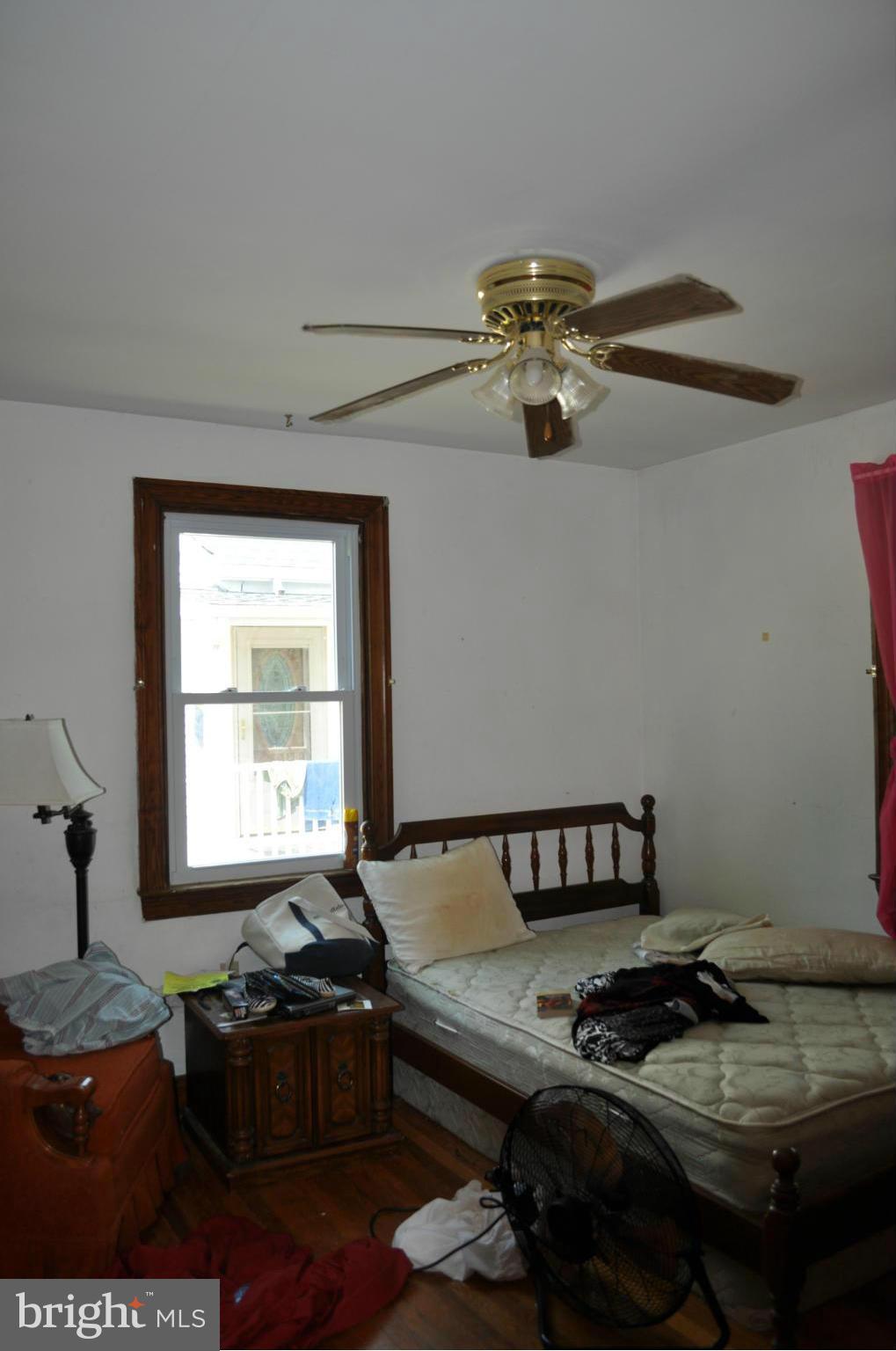 HOLABIRD PARK - Residential